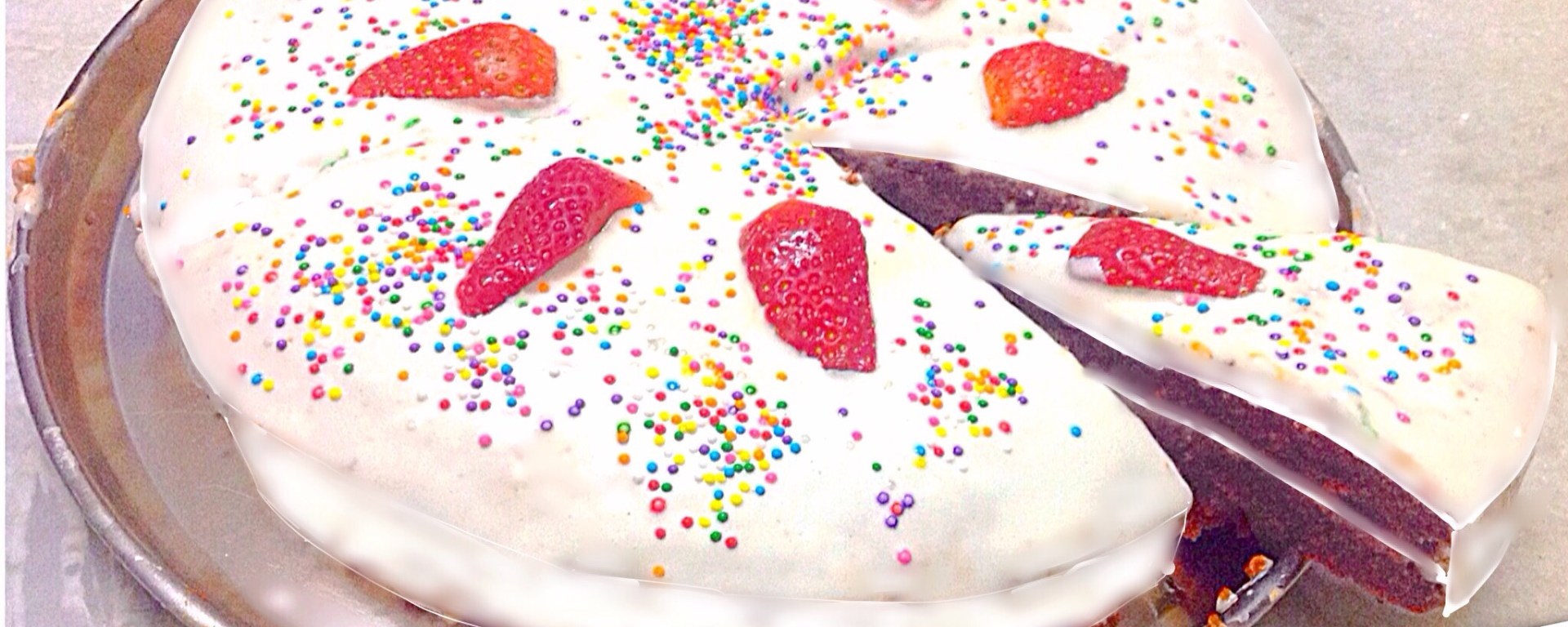 Eggless Red Velvet Cake with White Chocolate Ganache