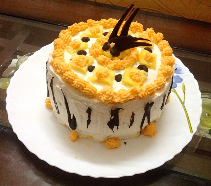 Pineapple Cream Cake