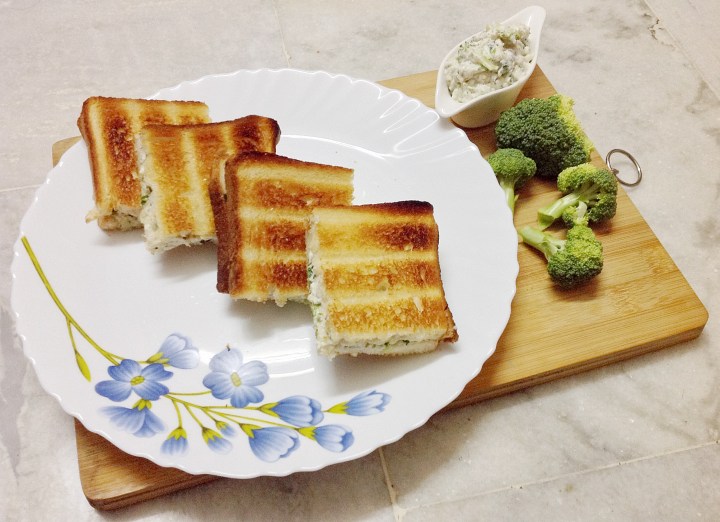 Baked Paneer & Broccoli Sandwiches